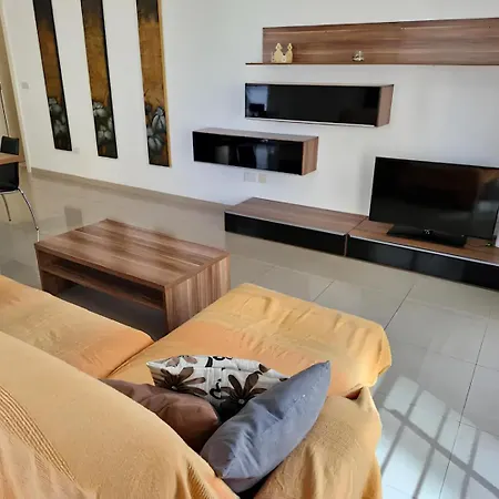Apartment Elegant In Sliema, Malta *