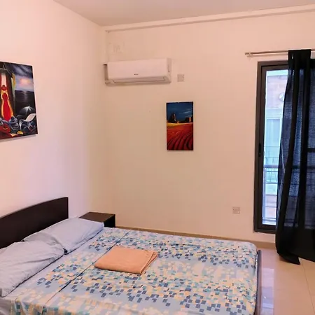 Lejlighed Elegant In Sliema, Malta